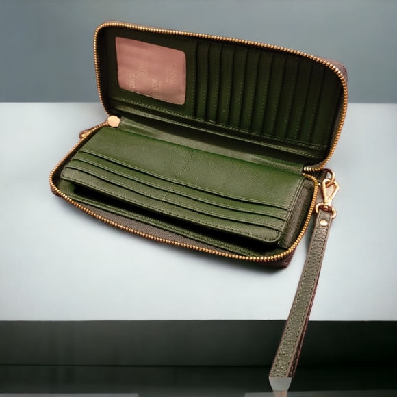 Michael kors jet set wallet in dark green - Picture 6 of 9